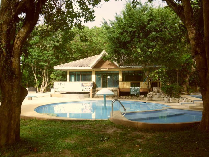 Reddoorz Premium @ Ouan'S The Farm Resort Lucena Exterior foto