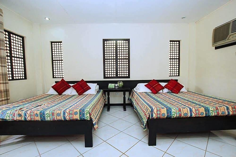 Reddoorz Premium @ Ouan'S The Farm Resort Lucena Exterior foto